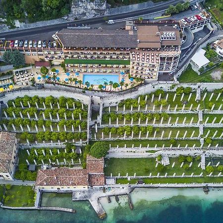 Hotel Splendid Palace リモーネ・スル・ガルダ エクステリア 写真